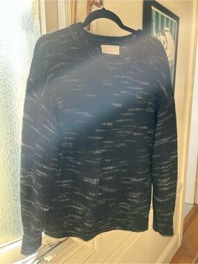 Everlane Men’s Black Heathered Crewneck Sweater